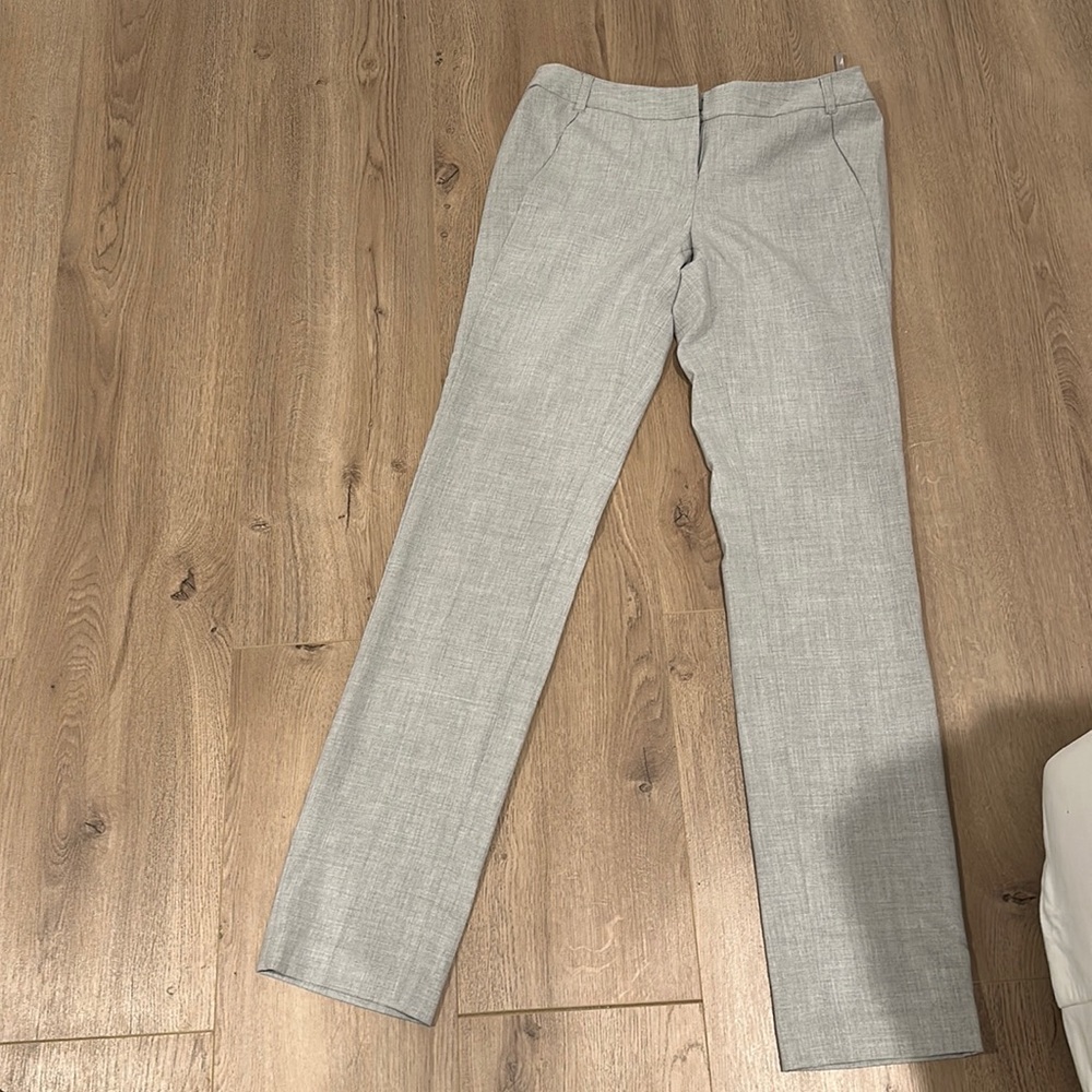 Amanda & Chelsea light grey pants size 0